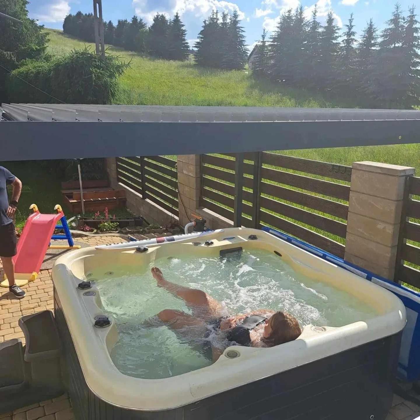 Apartamenty Maja Tylicz Eksteriør billede